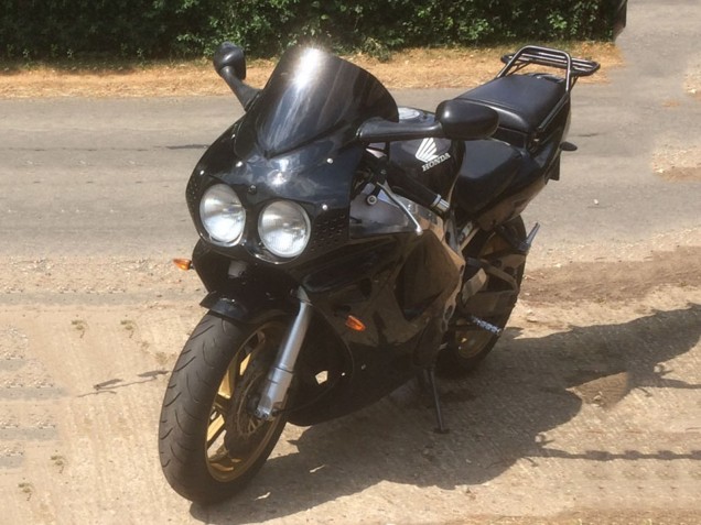 Honda CBR900RR 893 Motorrad Verkleidung 1994-1995 - Glanzendes Schwarz